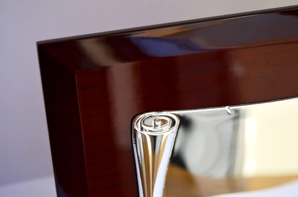 Placa pergamino laminada