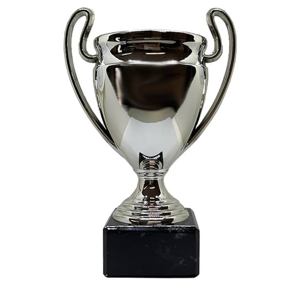 Trofeo copa de latón sobre peana