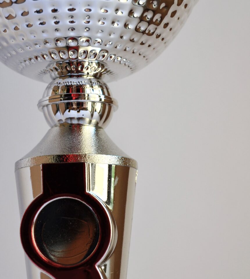 trofeo laton columna alta