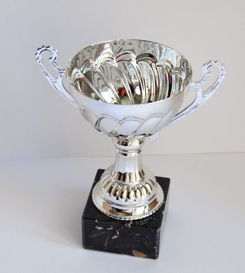 trofeo laton victoria peana marmol