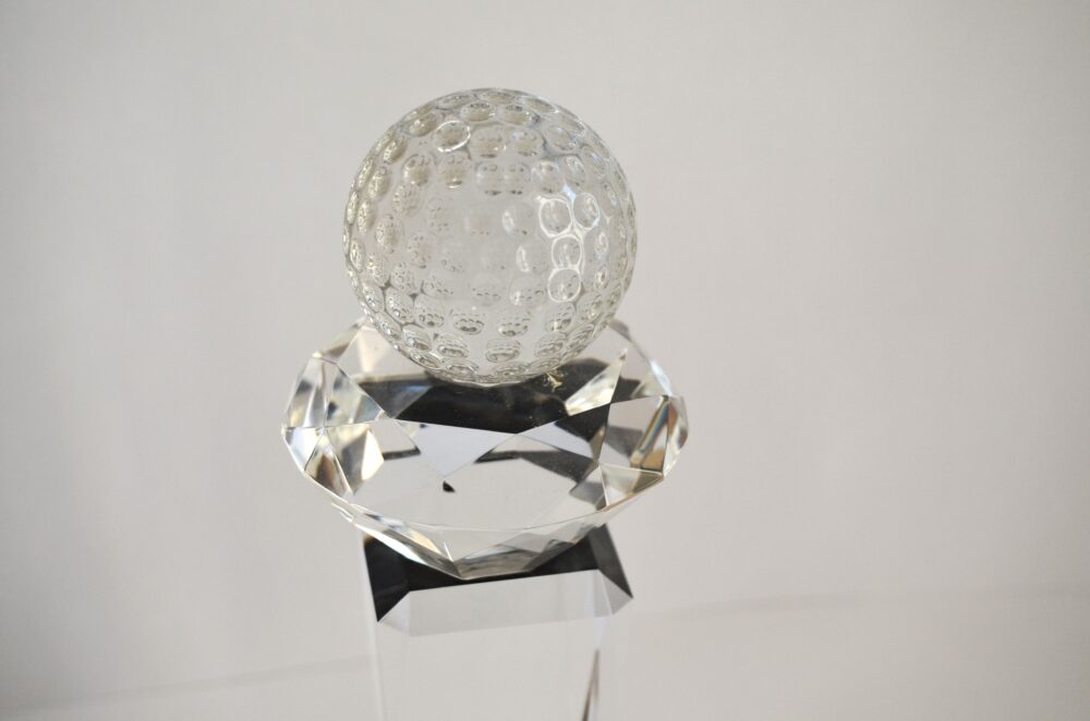trofeo cristal bola peana negra
