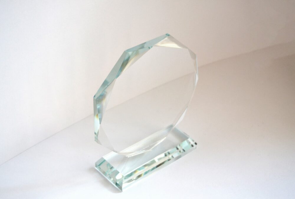 trofeo cristal octogono